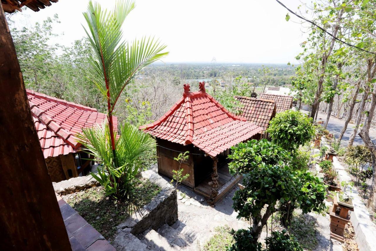 Watu Lumbung Culture Resort Kretek Bagian luar foto