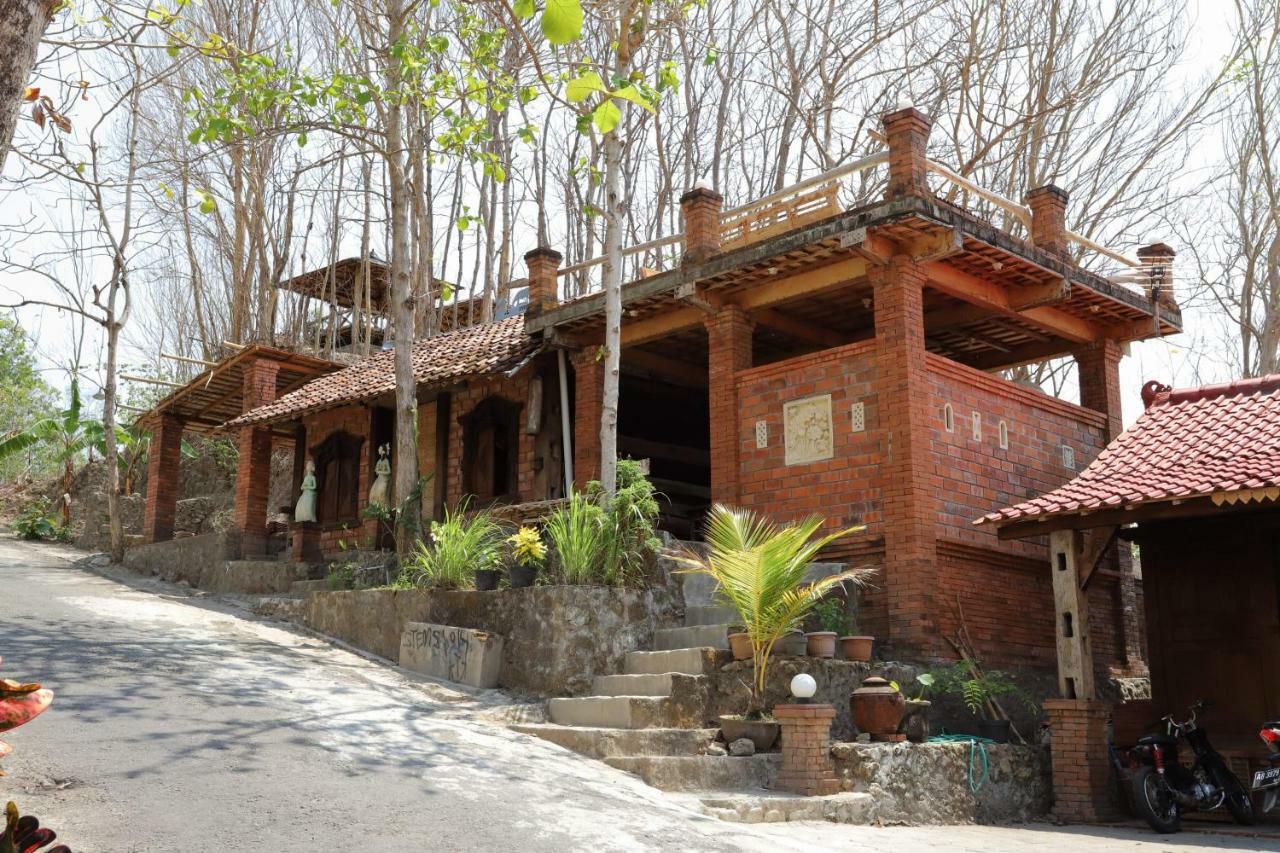 Watu Lumbung Culture Resort Kretek Bagian luar foto