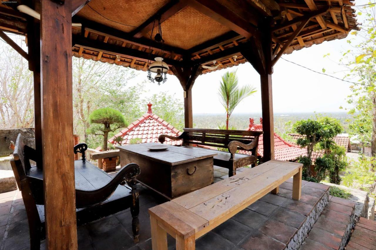 Watu Lumbung Culture Resort Kretek Bagian luar foto